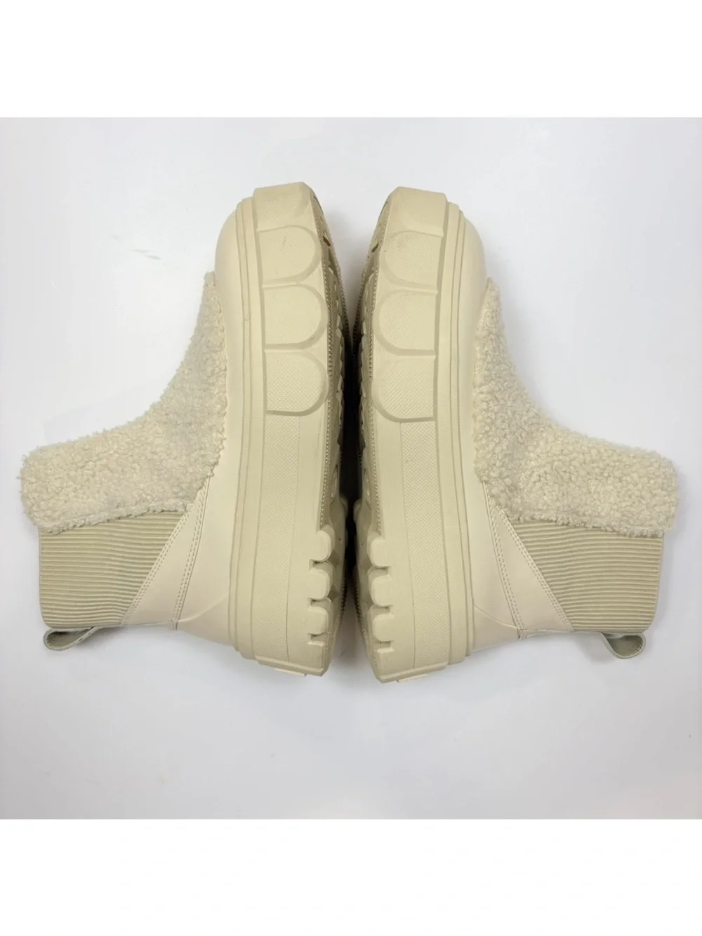 SOREL Caribou X Chelsea Cozy Boot Sz 8 Bleached Ceramic Oatmeal Shearling $200